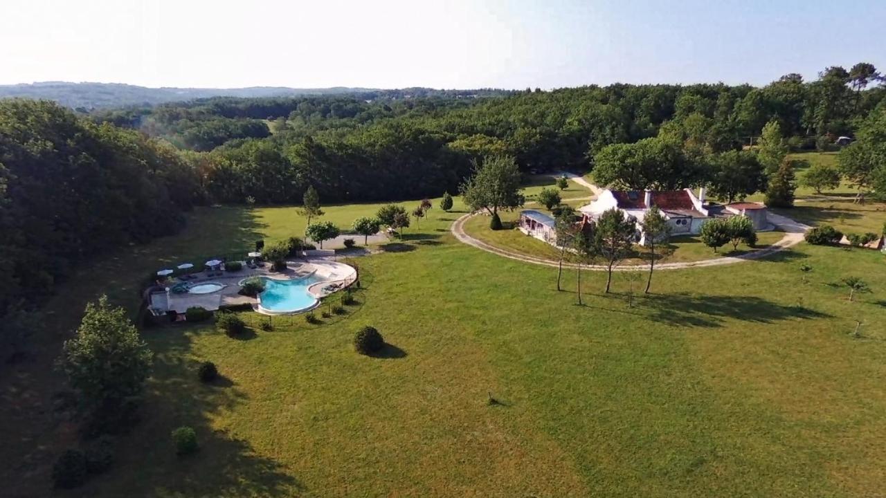 La Clairiere - Ecolieu De Vacances Lamothe-Fenelon Kültér fotó